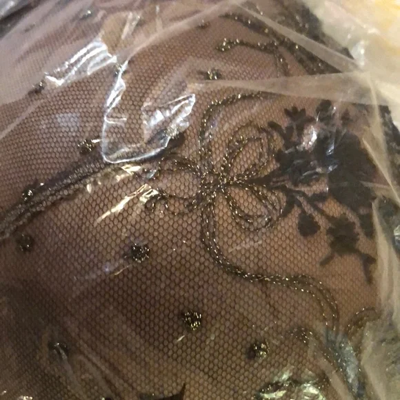 Victoria's Secret Brown Bra - Picture 2 of 9